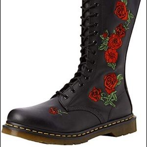 Doc martens boots size 7